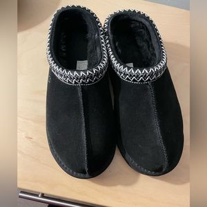 Ugg Tasman slipper.